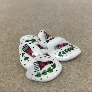 25x17mm Twisted Oval (5) - Farm Tool  - Ceramic Hand Painted Vintage Beads