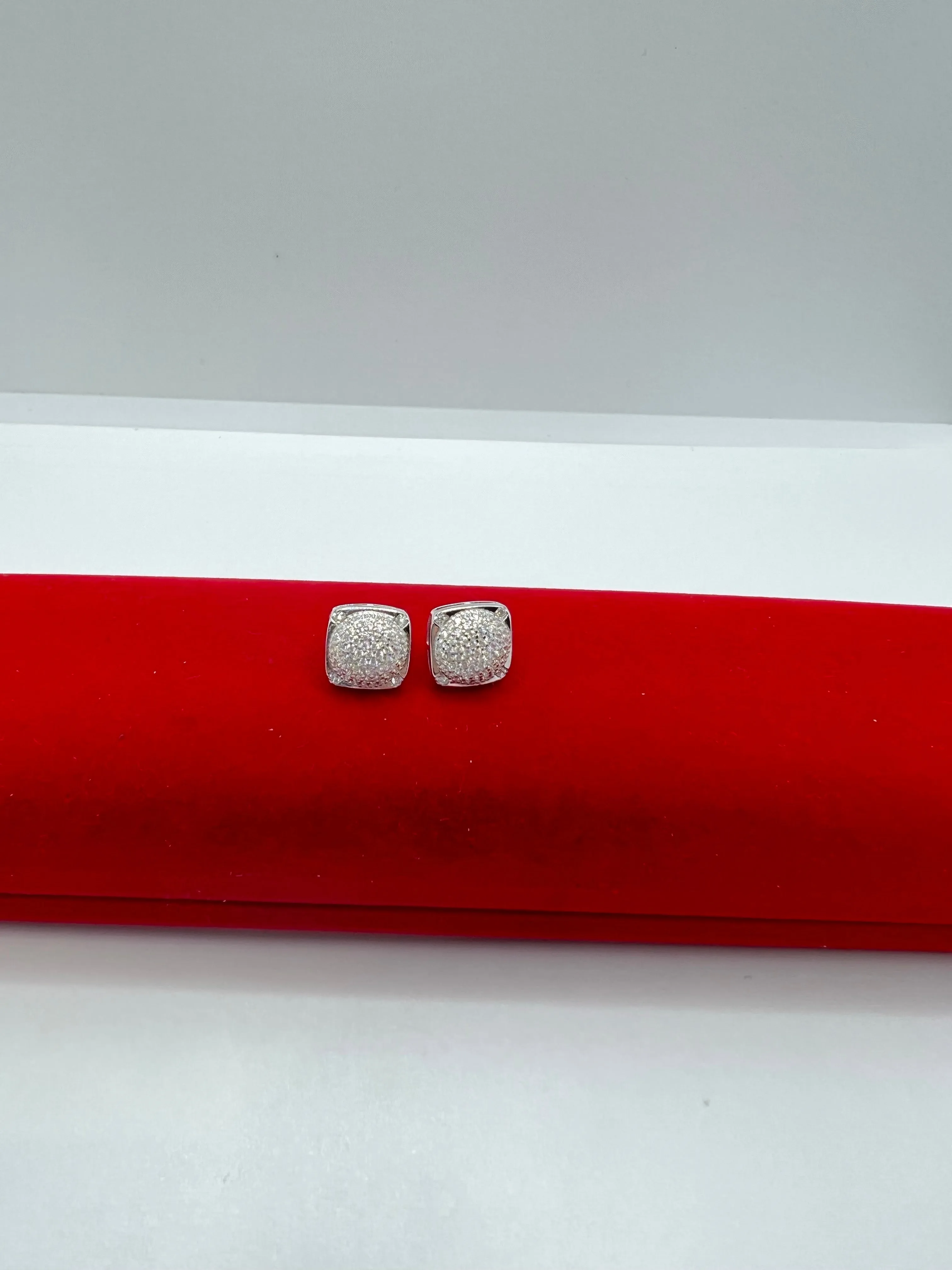 925 Sterling silver Stud earrings