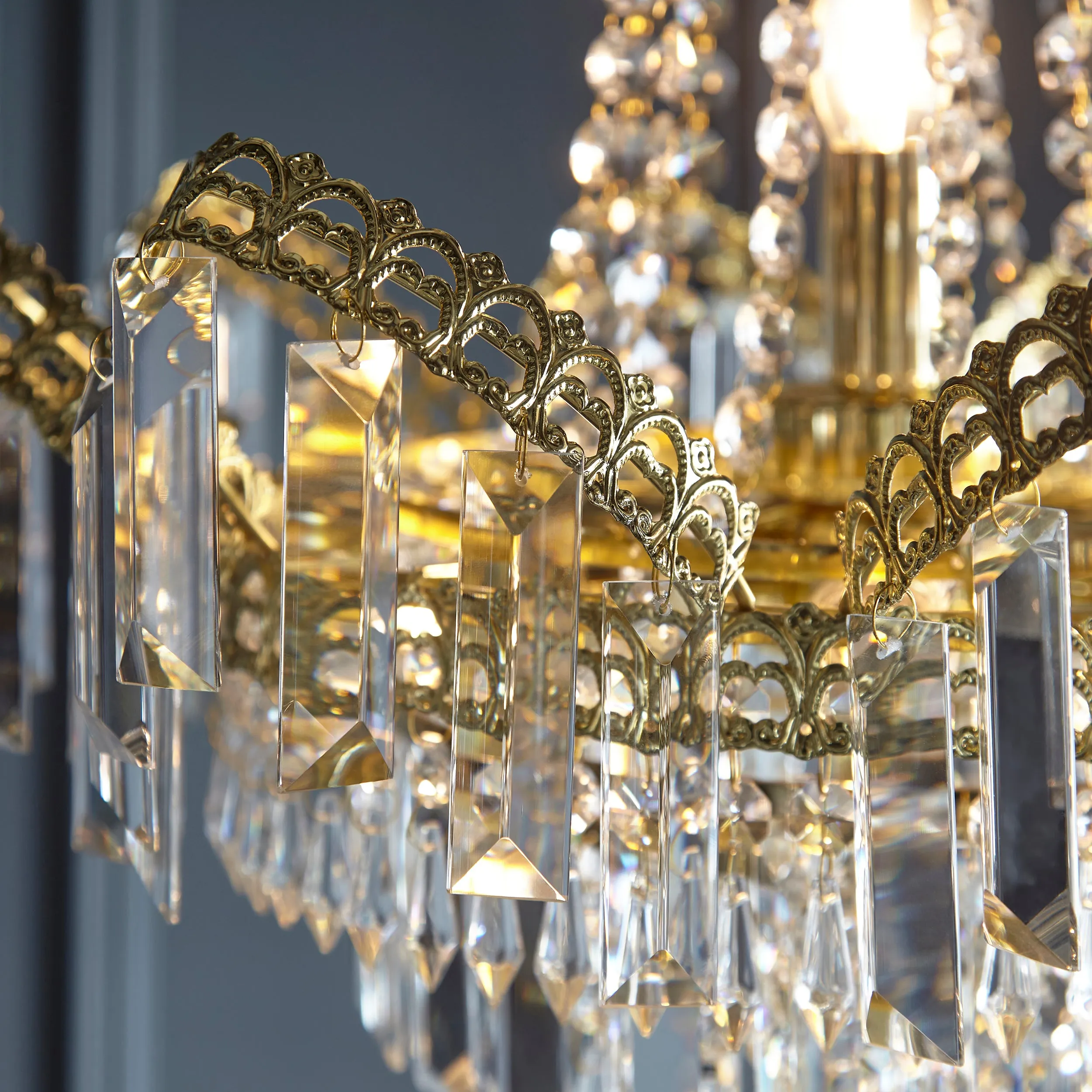 Endon 96819-GO Adagio 9lt Pendant Clear glass & gold effect plate 9 x 6W LED E14 (Required)