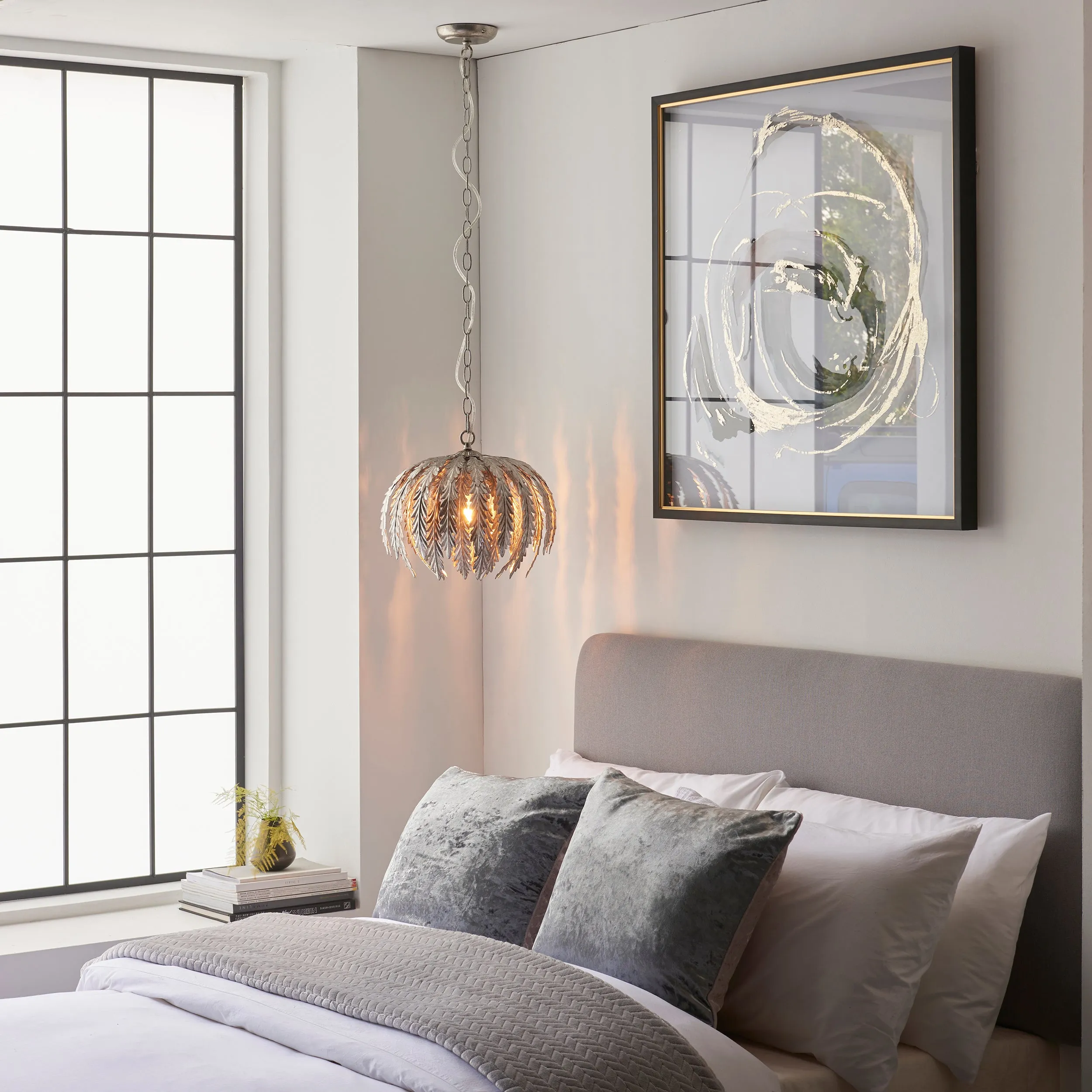 Endon 98044 Delphine 1lt Pendant Silver leaf 10W LED E27 (Required)