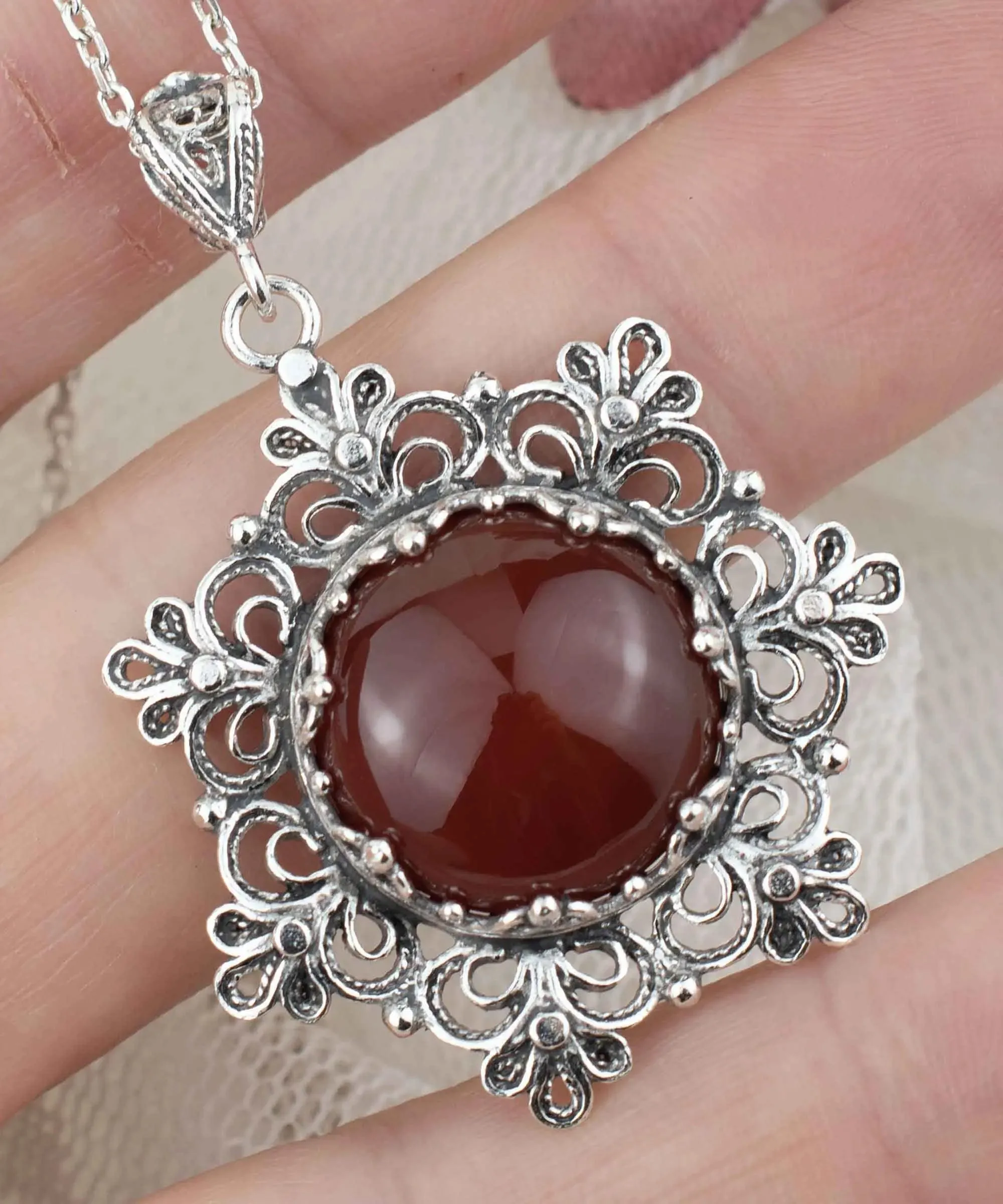 Filigree Silver Flower Figured Carnelian Gemstone Woman Pendant Necklace