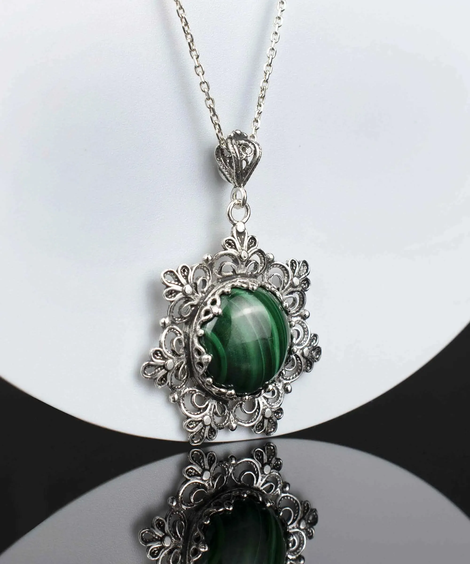 Filigree Silver Flower Figured Malachite Gemstone Woman Pendant Necklace
