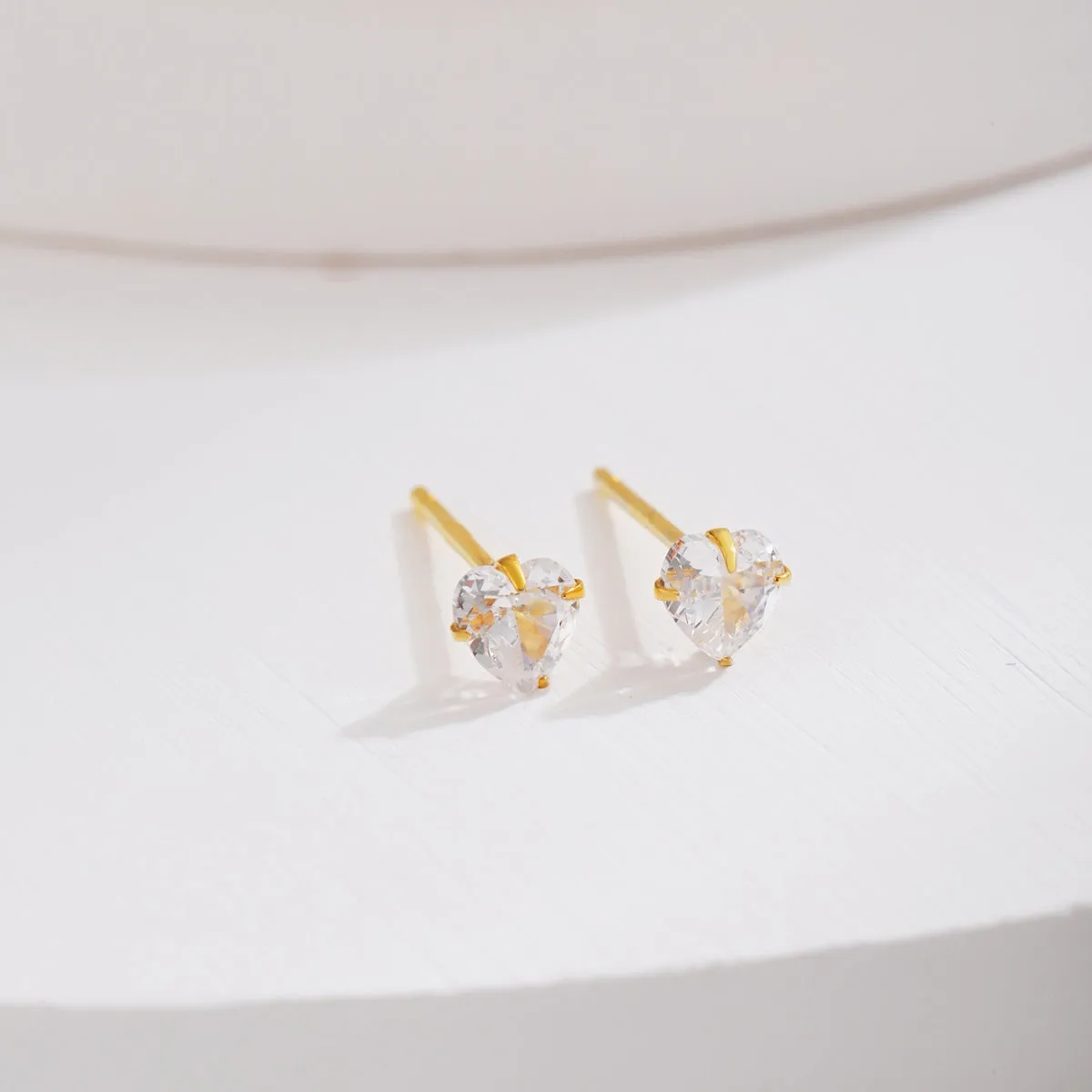 [Goodv]Sparkling Heart Shaped Simple Earrings