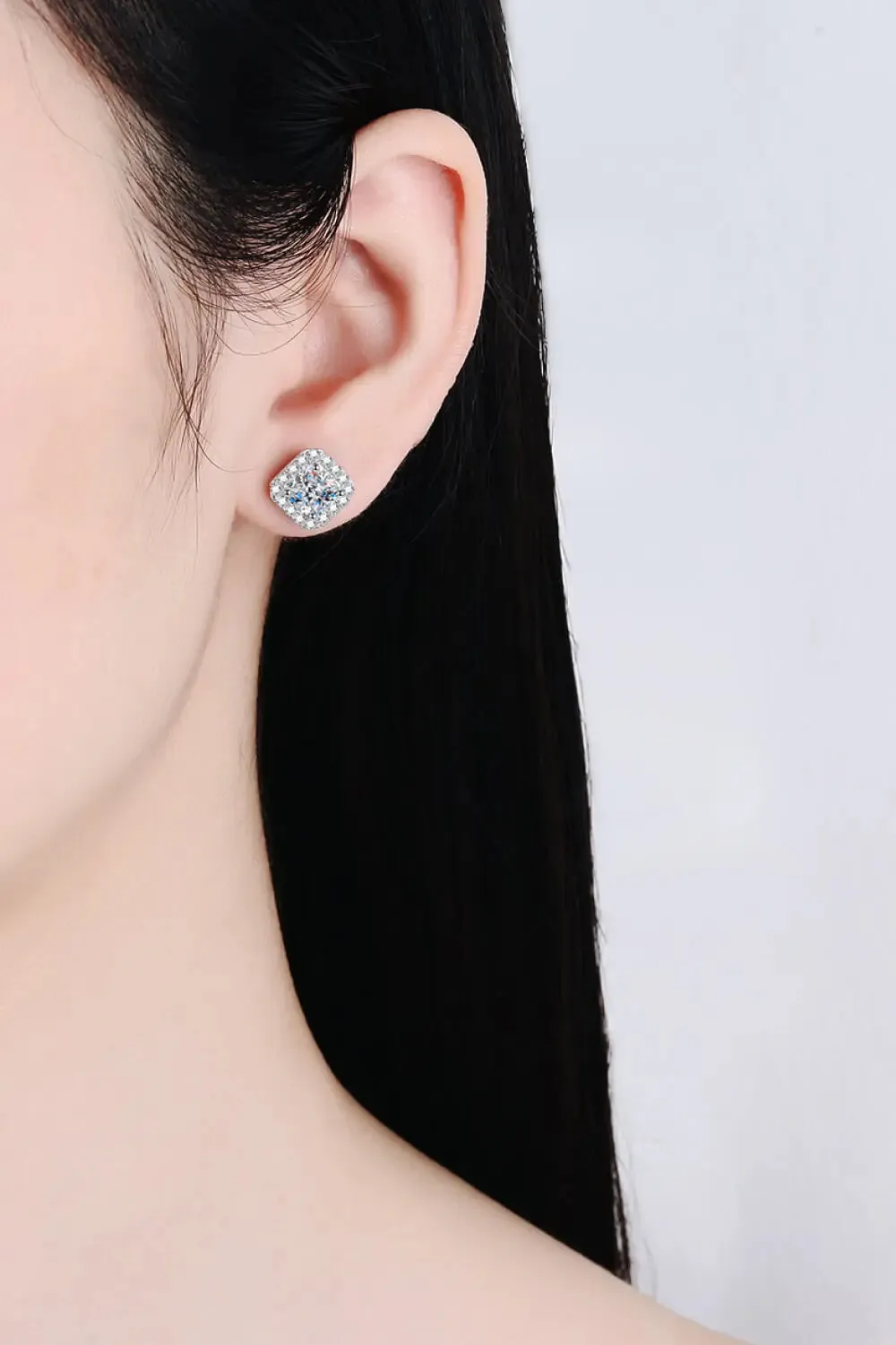 LOVCIA 925 Sterling Silver Inlaid 2 Carat Moissanite Square Stud Earrings