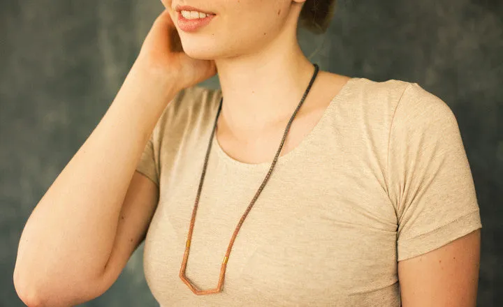 MADDER AND LOGWOOD ARROW NECKLACE