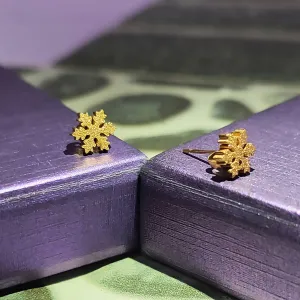 Sparkling Snowflake Earrings