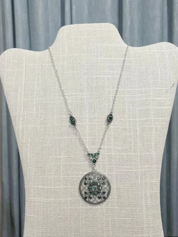 TIMELESS Traveler - Green Necklace - Fashion Fix