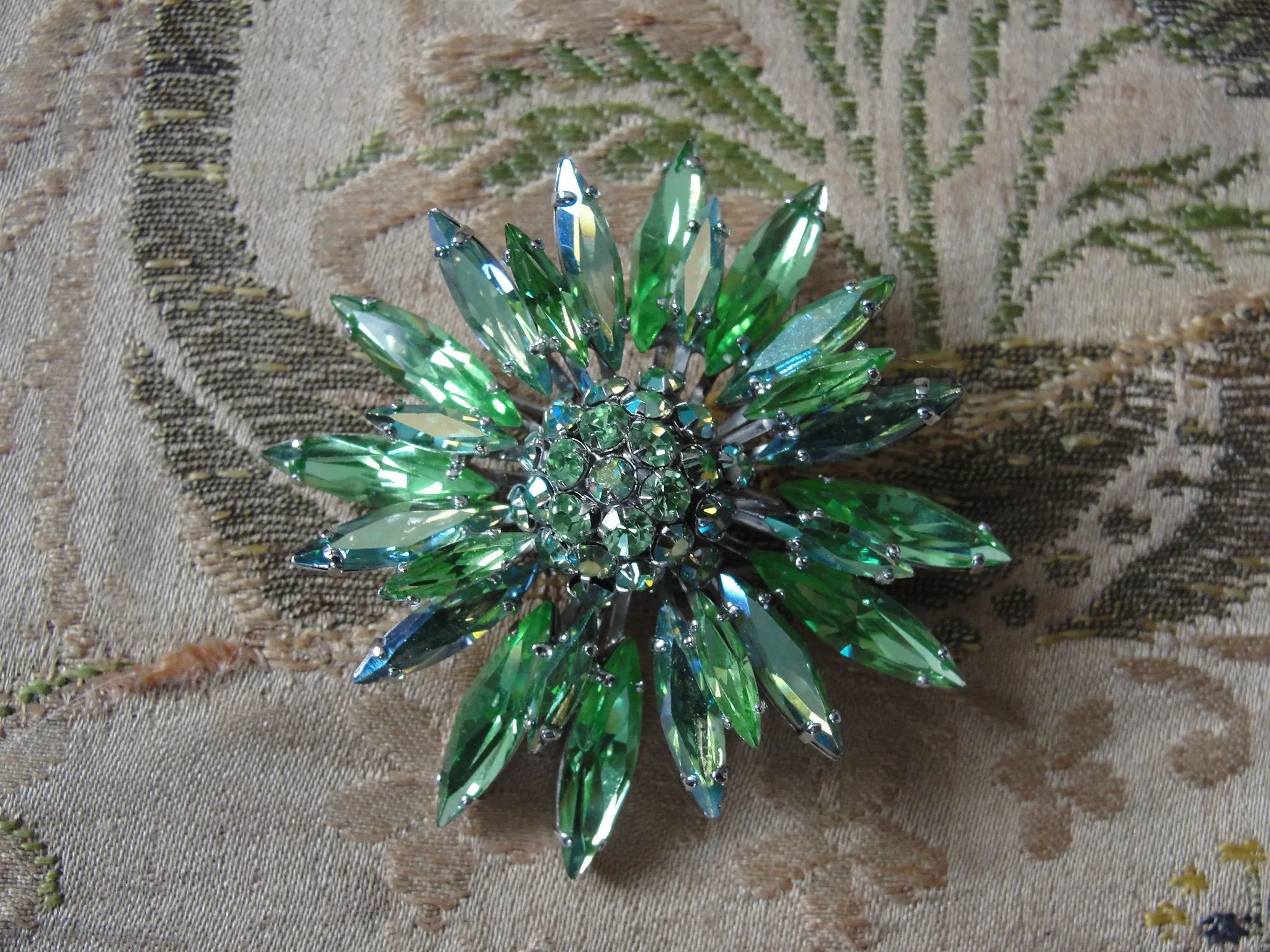 Vintage SHERMAN Signed PERIDOT Rhinestones Brooch and DROP Earrings Set,Brilliant Rhinestones,Dazzling Swarovski Crystal,Collectible Jewelry